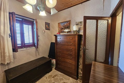 Landsbyhus i Collesano, Palermo, Collesano - € 26.000 | Ref: 10606 - foto 7